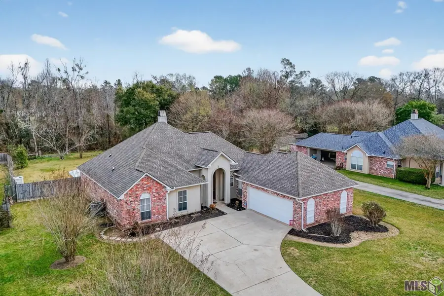 8589 R Dawes Dr, Denham Springs, LA 70706 - #2