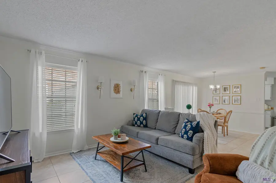 9855 Jefferson Hwy #W-34, Baton Rouge, LA 70809 - #2