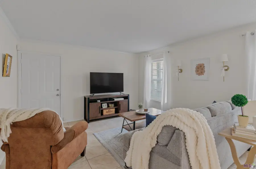 9855 Jefferson Hwy #W-34, Baton Rouge, LA 70809 - #3