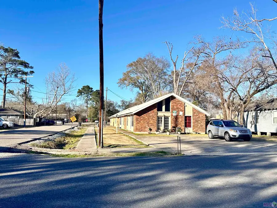 712,716,720,724 N Bullion Ave, Gonzales, LA 70737 - #2