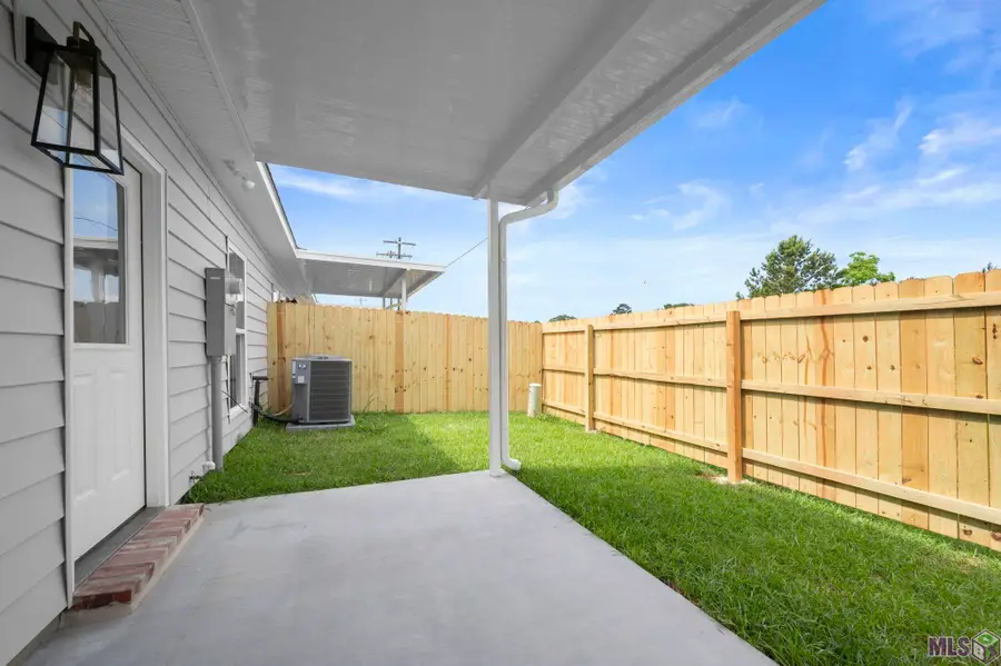 8007 Arnold Rd #5E, Denham Springs, LA 70726 - #3
