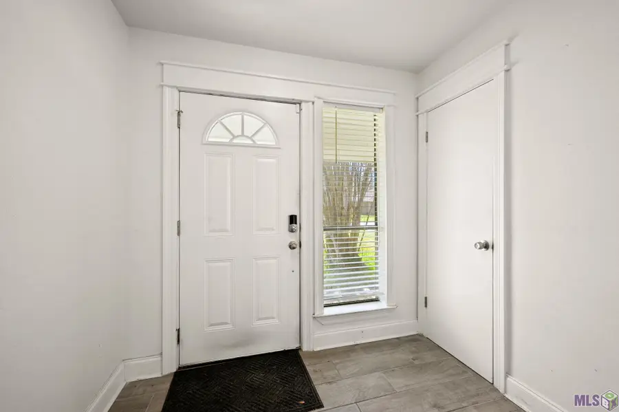 9715 Hardwood Dr, Baton Rouge, LA 70818 - #3