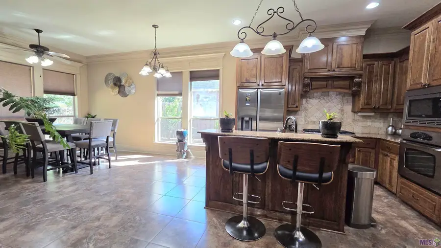 18167 Villa Trace Ave, Central, LA 70739 - #2