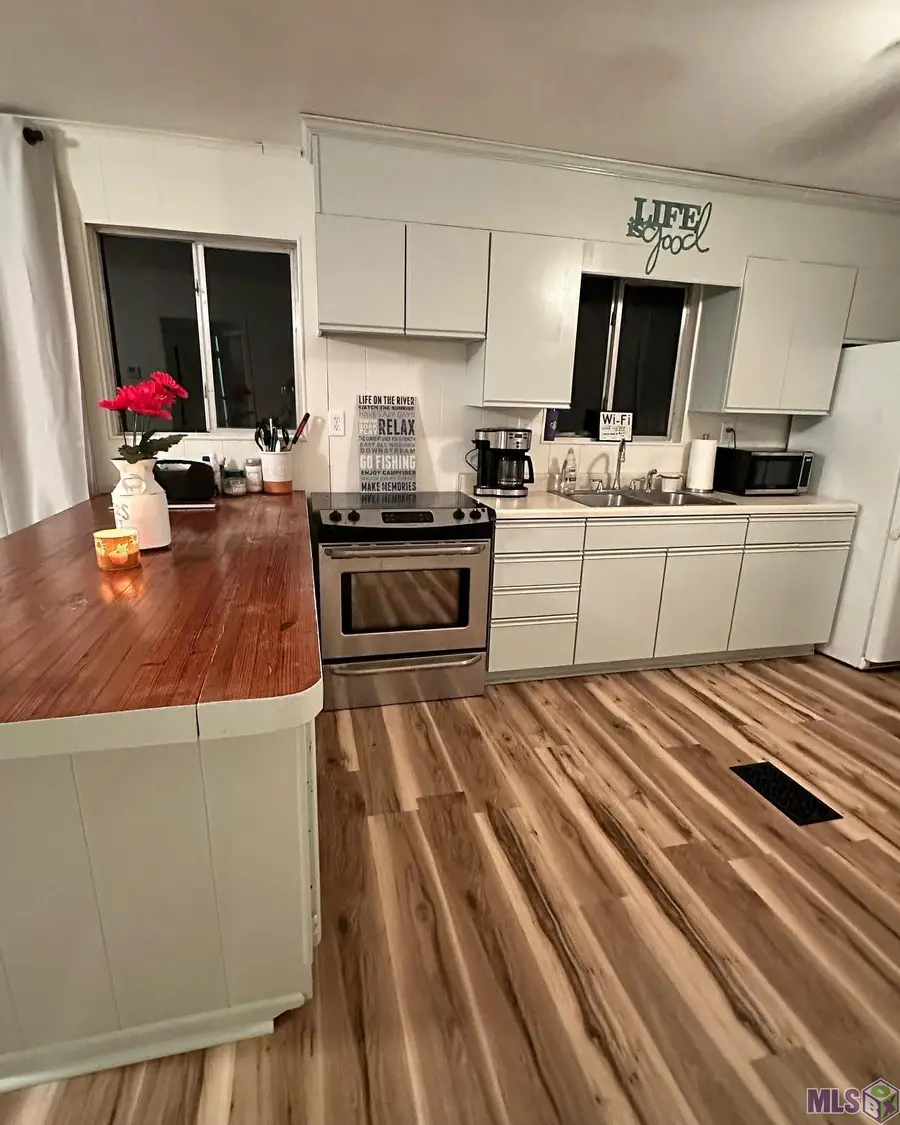 18561 River Bend Rd, Maurepas, LA 70449 - #2