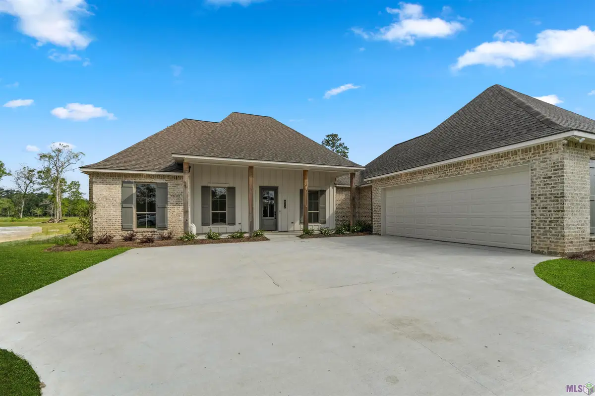 9085 Hillon Hood Rd, Denham Springs, LA 70726 - #1