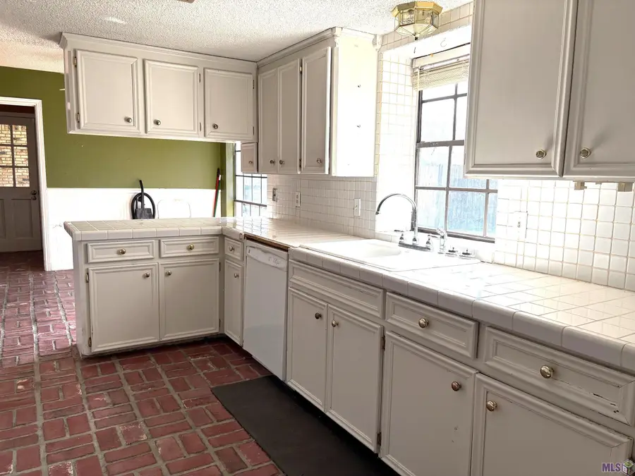 6031 Ridgemore Dr, Baton Rouge, LA 70817 - #3