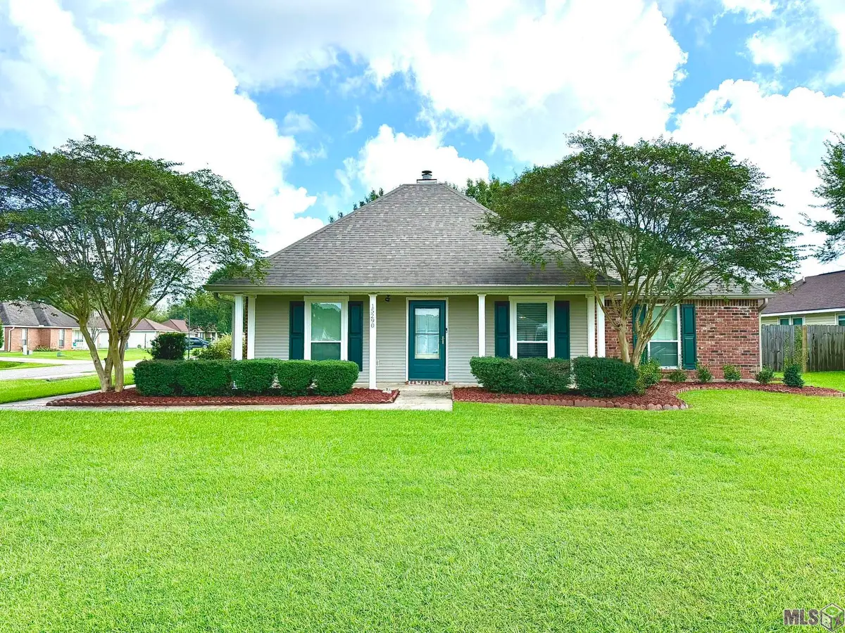 15290 W Bayou Dr, Prairieville, LA 70769 - #1