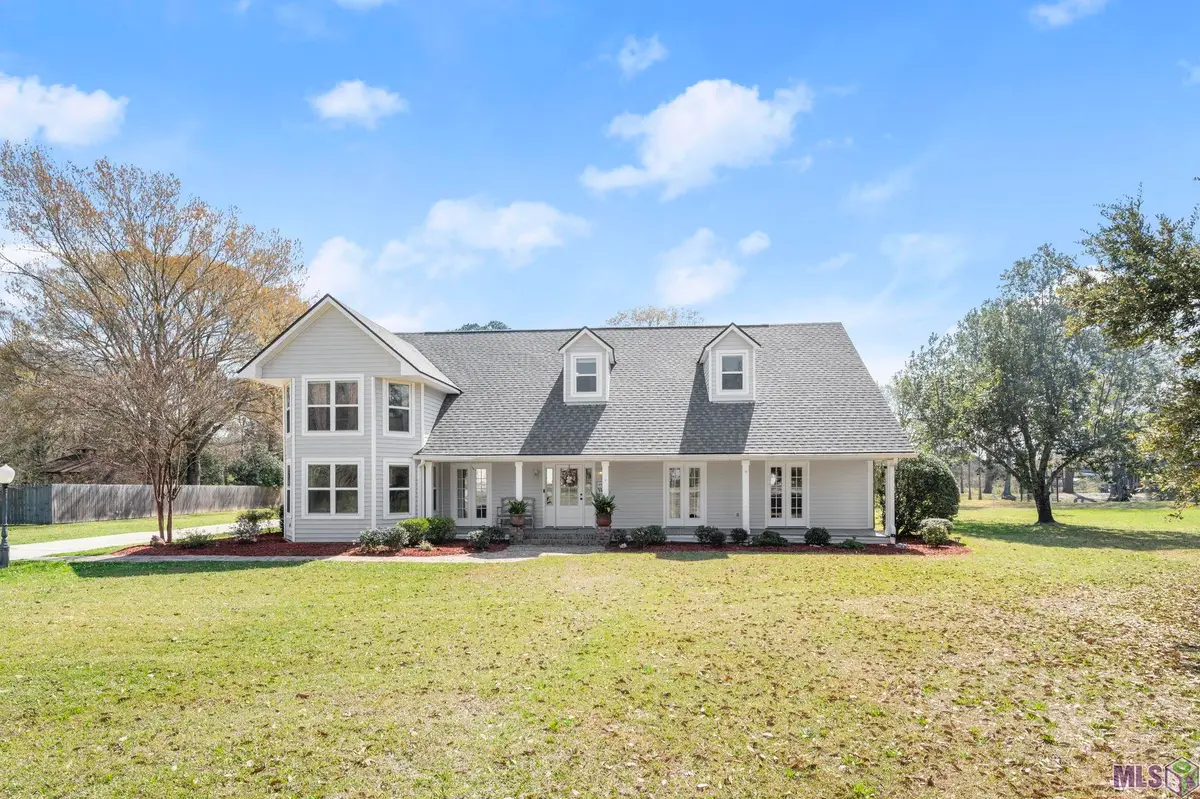 8214 Belle Helene Dr, Denham Springs, LA 70726 - #1