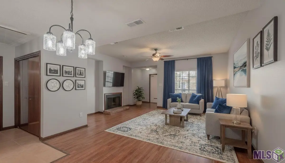 11054 Red Oak Dr, Baton Rouge, LA 70815 - #1