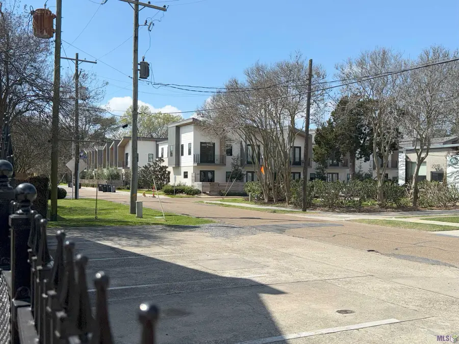 2293 Hollydale Ave #3-E, Baton Rouge, LA 70808 - #3
