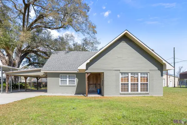 45340 Gold Place Rd, St. Amant, LA 70774