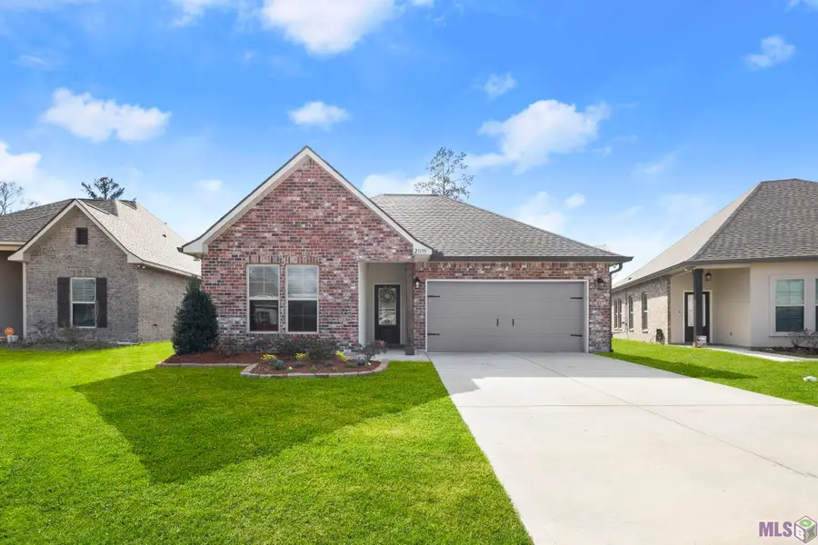 23199 Harlington Dr, Denham Springs, LA 70726 - #2