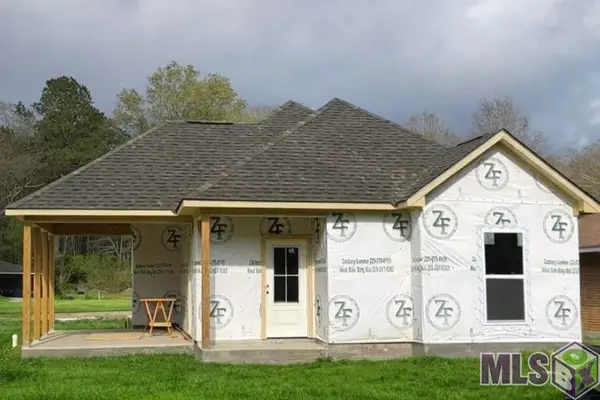 24905 Shanklin Dr, Zachary, LA 70791