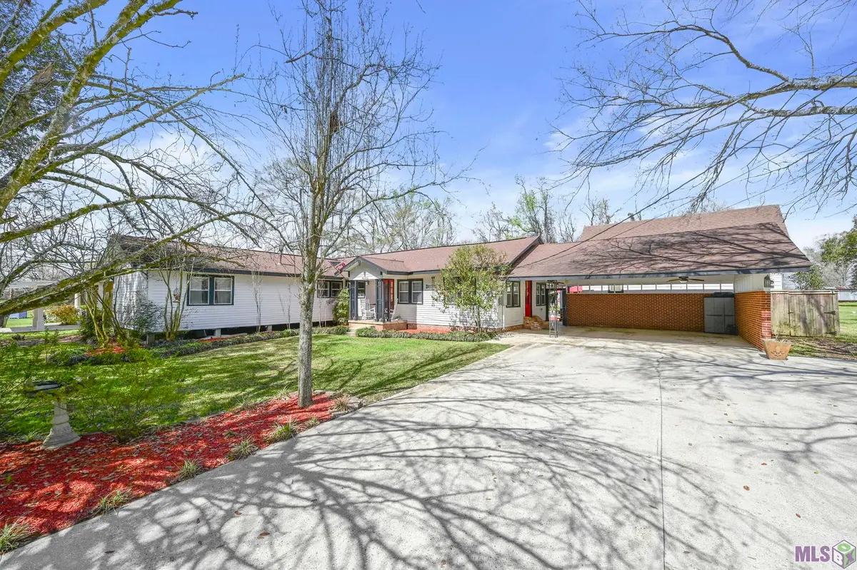 40434 La Hwy 621, Gonzales, LA 70737 - #1