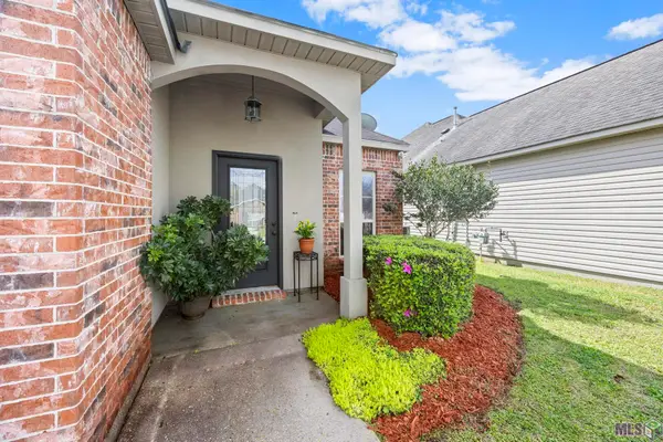 11412 Rossow Ct, Denham Springs, LA 70726