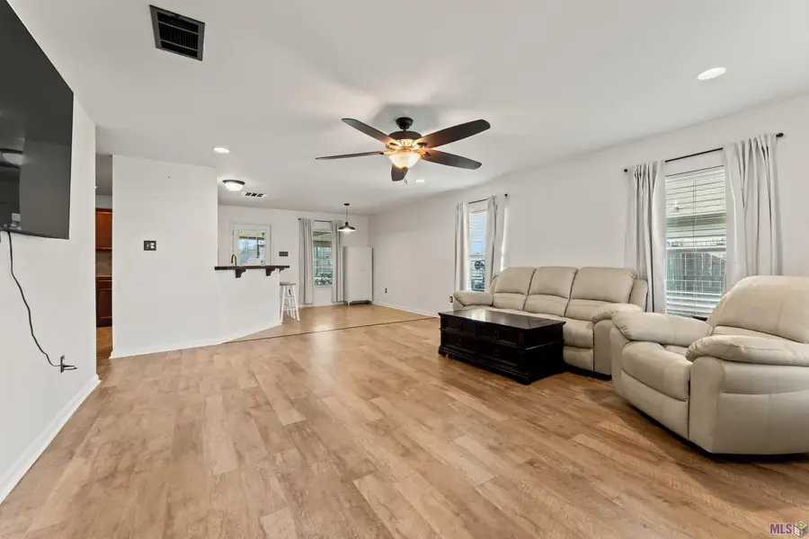 25635 Buffwood St, Denham Springs, LA 70726 - #2