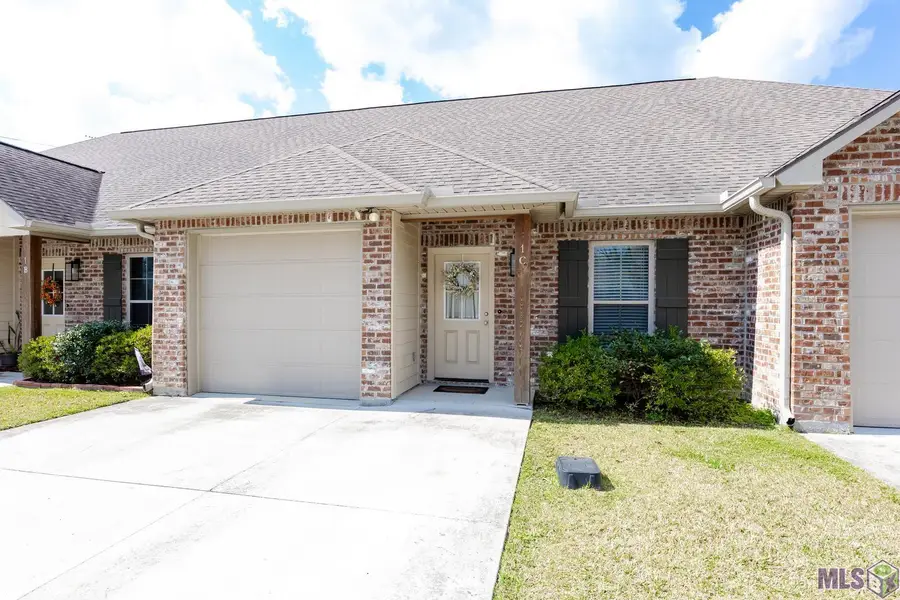 9017 Lockhart Rd #1-C, Denham Springs, LA 70726 - #2