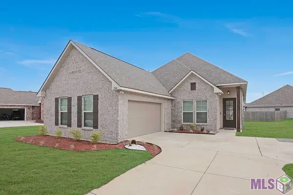 7044 Panama Canal Dr, Gonzales, LA 70737