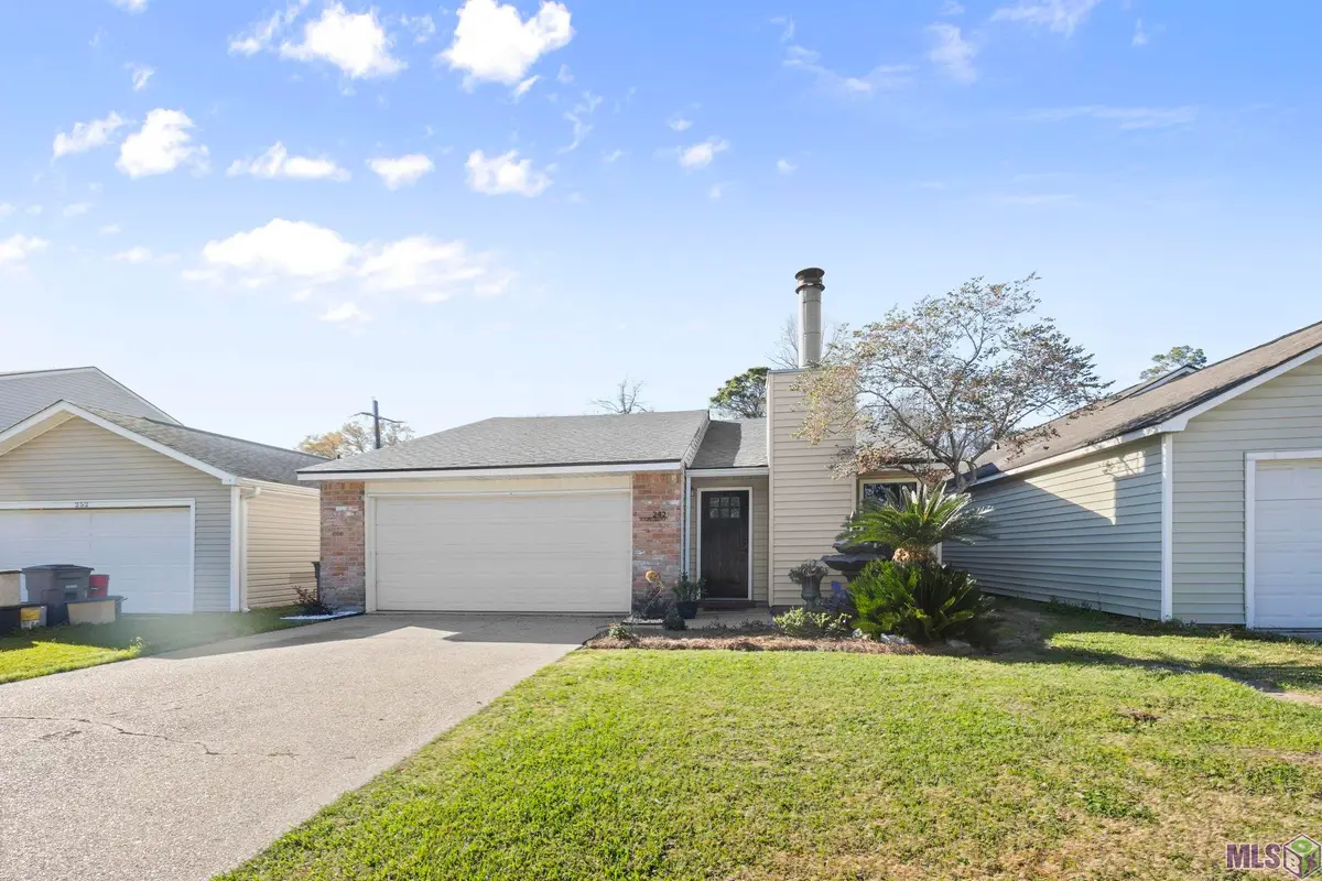 242 Highland Creek Pkwy, Baton Rouge, LA 70808 - #1