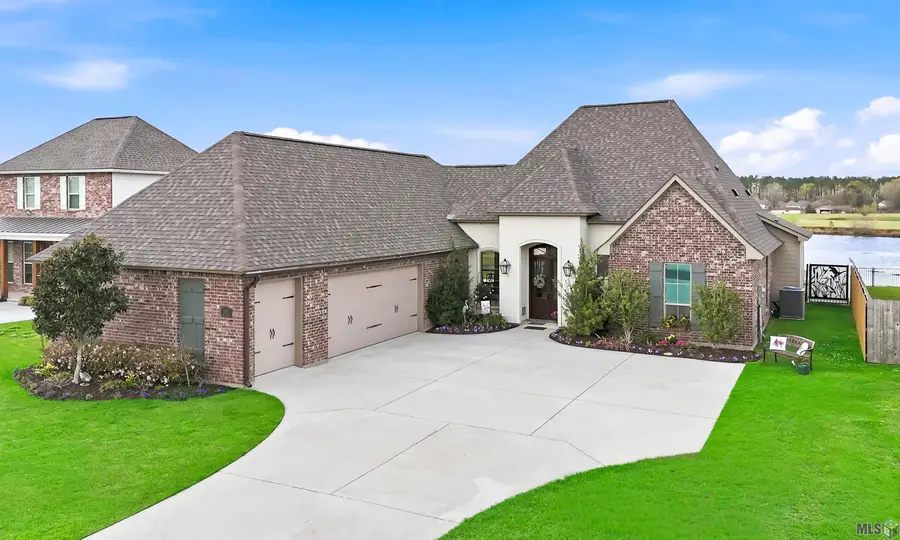 7335 Lillie Dr, Denham Springs, LA 70706 - #3