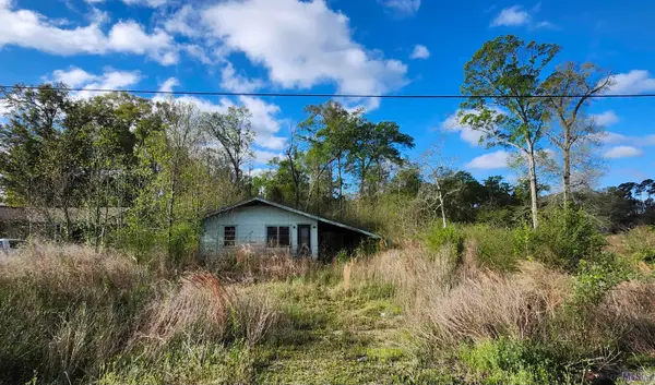 7668 Magnolia Beach Rd, Denham Springs, LA 70726