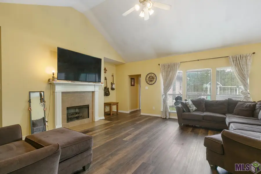 26526 Acadia Ct, Denham Springs, LA 70726 - #3