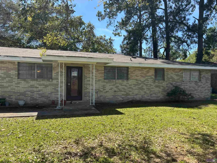 2641 Court St, Port Allen, LA 70767 - #2