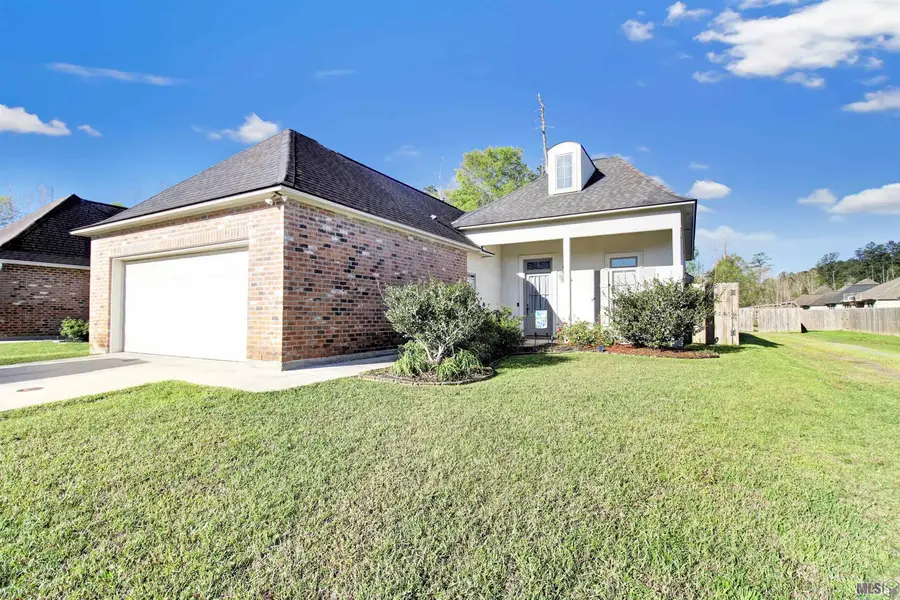 27955 Meadow Hill Ln, Denham Springs, LA 70726 - #2