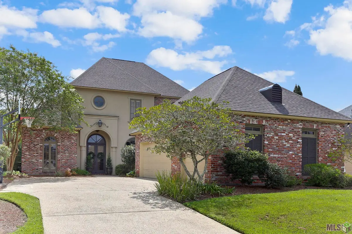 18556 Fairway Oaks Ct, Baton Rouge, LA 70809 - #1
