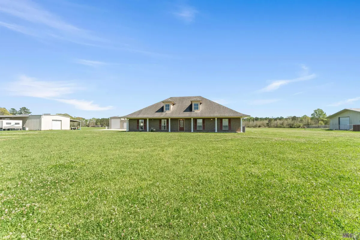 16040 Blackwater Rd, Zachary, LA 70791 - #1