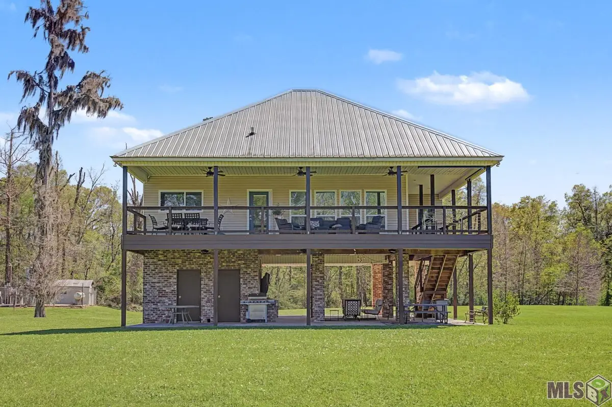 17693 Cove Ln, Port Vincent, LA 70726 - #1