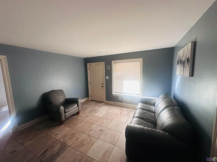 934 Hammond Manor Dr, Baton Rouge, LA 70816 - #2