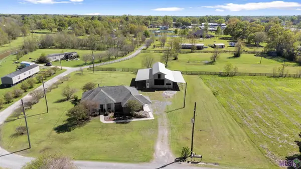 41082 Millie Rd, Gonzales, LA 70737