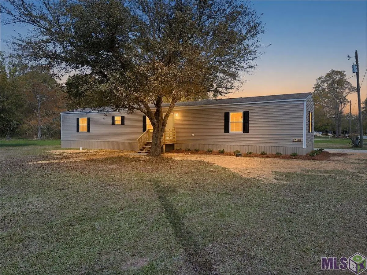 37726 Webb Rd, Denham Springs, LA 70706 - #1