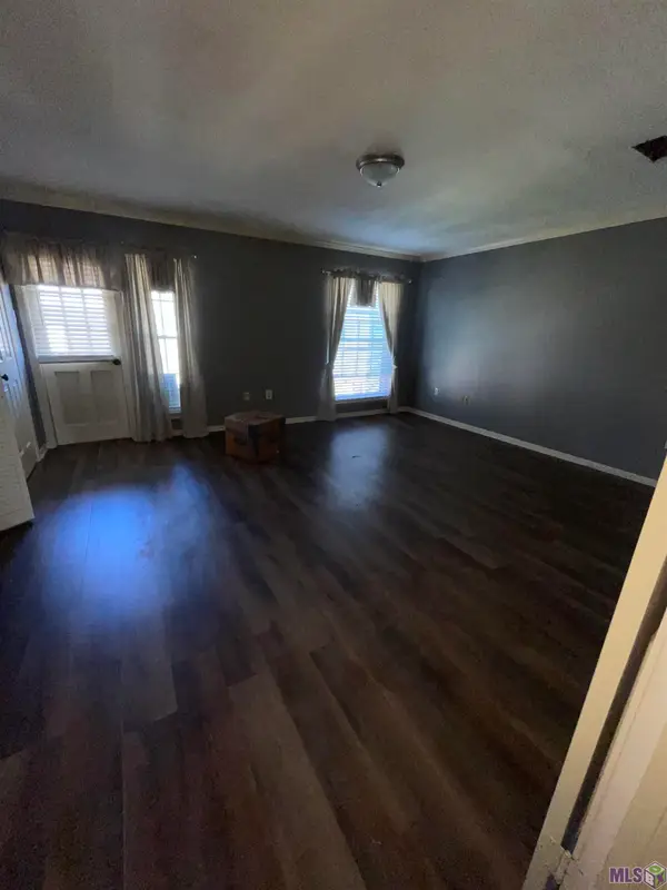 2063 W Magna Carter Pl, Baton Rouge, LA 70815