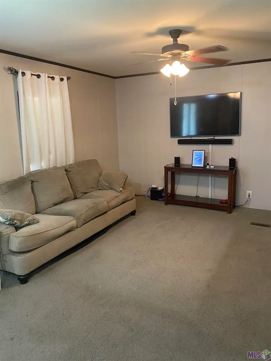 14152 Bourque Rd, Gonzales, LA 70737 - #3