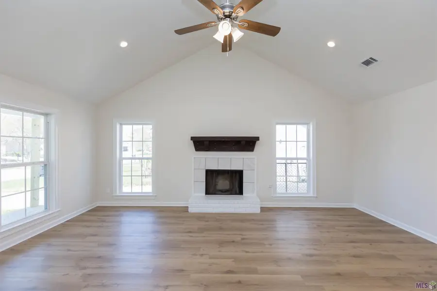 1553 W Fairview Dr, Baton Rouge, LA 70816 - #3