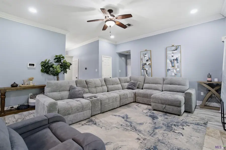 54 Ridgewood Dr, Laplace, LA 70068 - #2