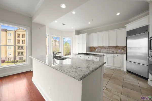 998 Stanford Ave #303, Baton Rouge, LA 70808