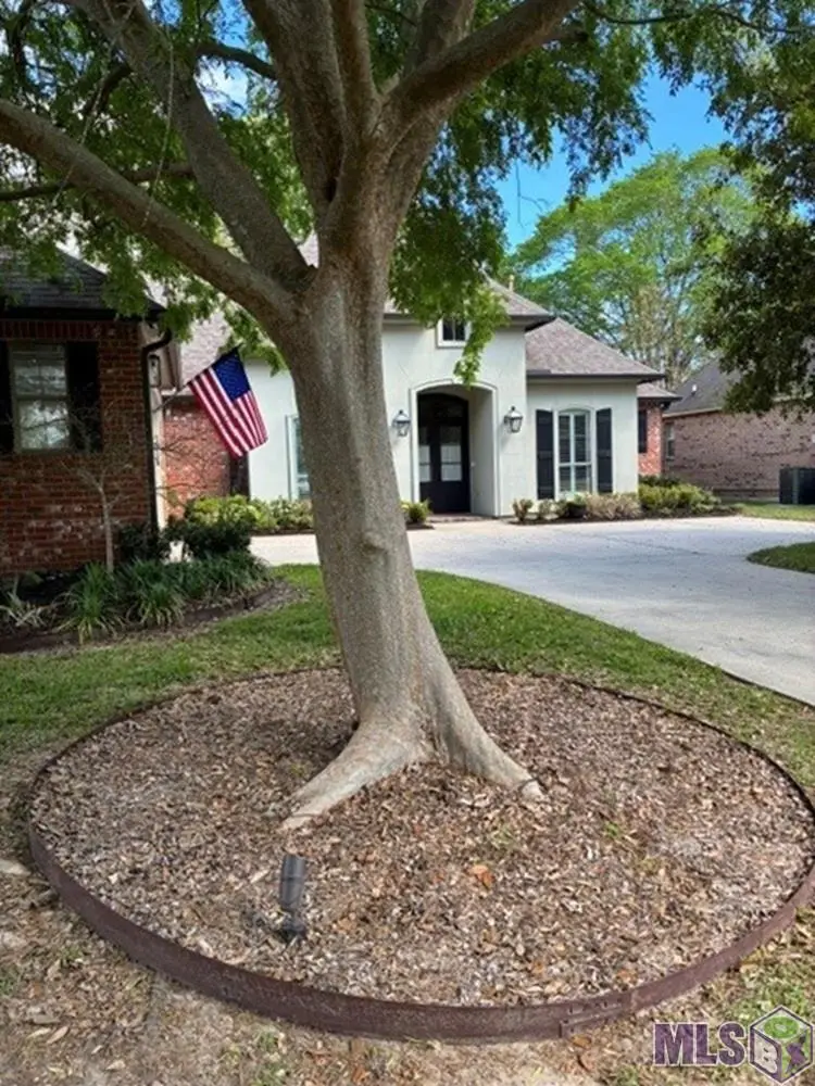15749 Parkside Ct, Baton Rouge, LA 70817 - #2