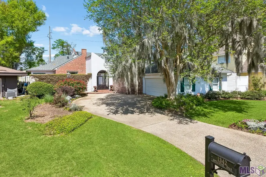 1342 Applewood Rd, Baton Rouge, LA 70808 - #2
