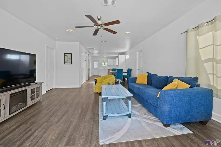 237 Capitol St, Denham Springs, LA 70726 - #2