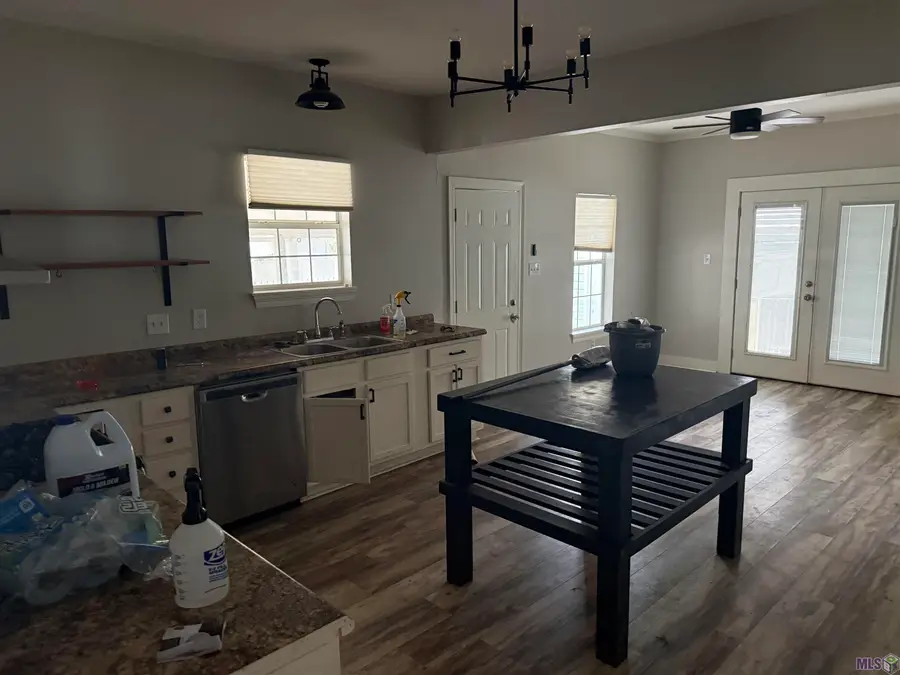 309 Pinoak St, Denham Springs, LA 70726 - #3