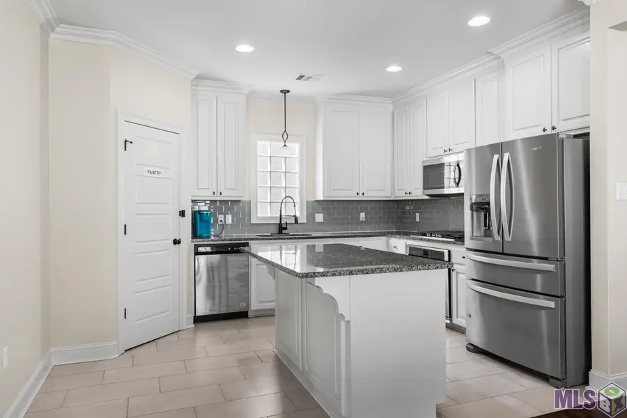 13927 Park Terrace Dr, Baton Rouge, LA 70810 - #3