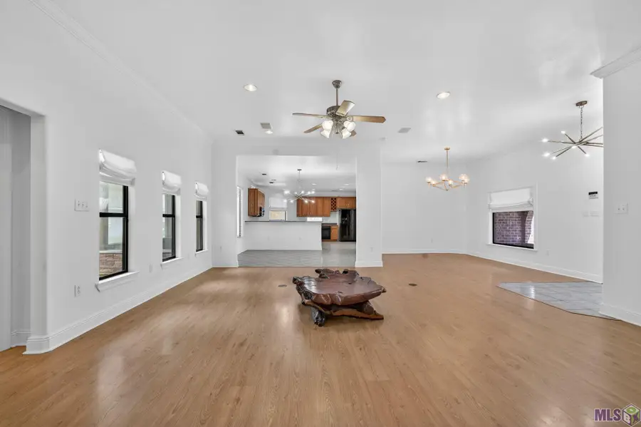 135 Amelia Ln, Covington, LA 70433 - #3