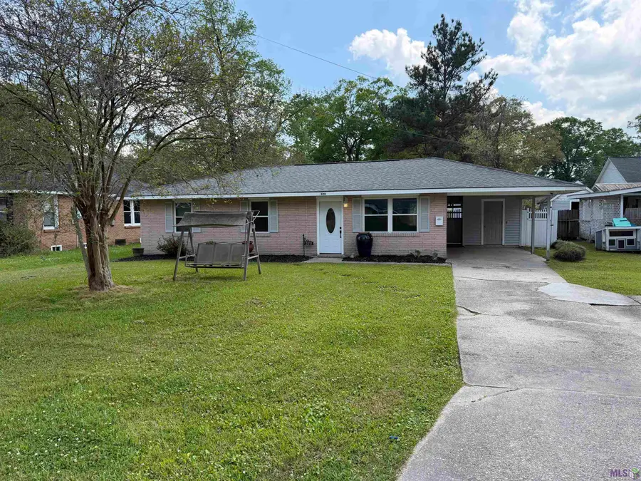 322 Oak St, Denham Springs, LA 70726 - #2