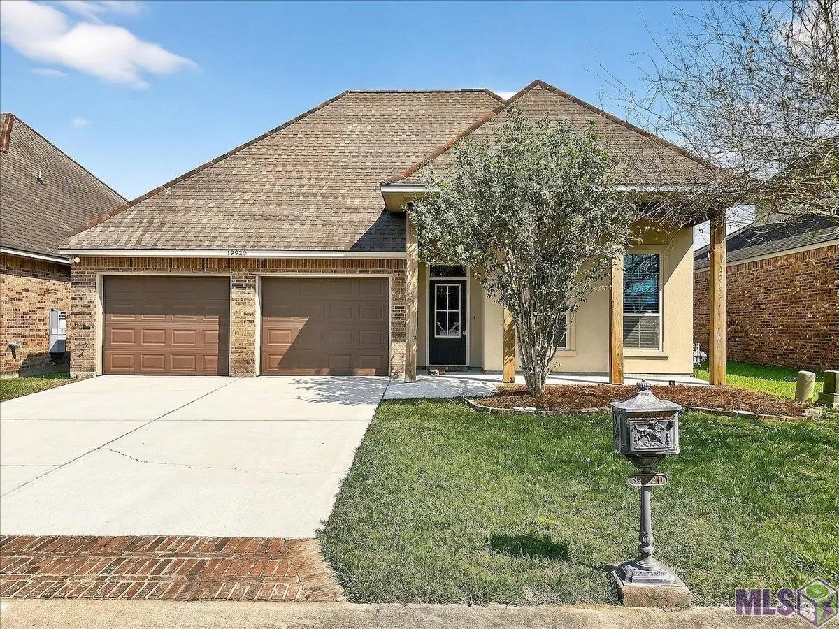 39320 St Charles Ave, Gonzales, LA 70737 - #1