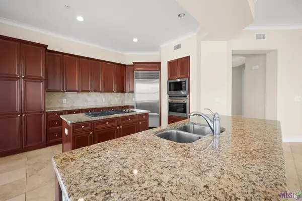 998 Stanford Ave #203, Baton Rouge, LA 70808