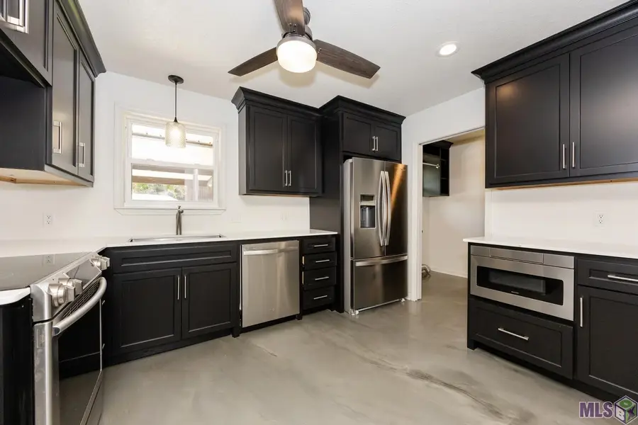12424 Mollylea Dr, Baton Rouge, LA 70815 - #2