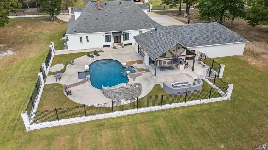 2310 Marianne Dr, Zachary, LA 70791 - #2